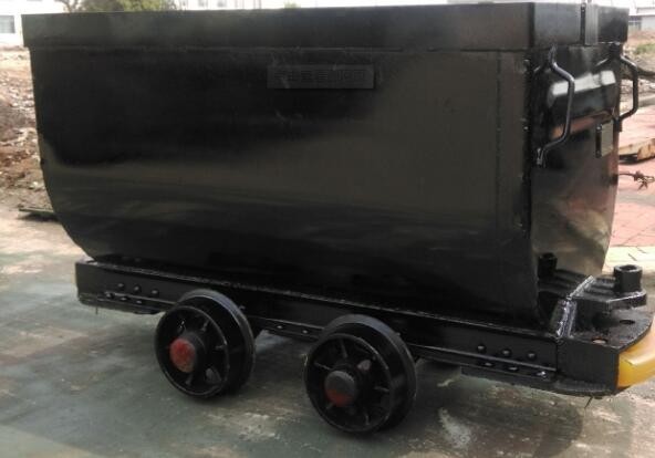 礦車